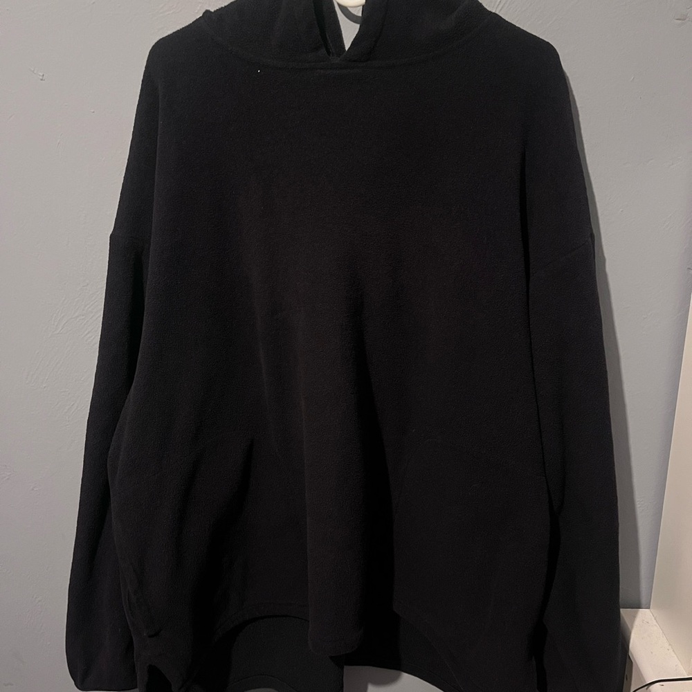 Women's Black Crewneck Pullover Sweater - Classic Everyday